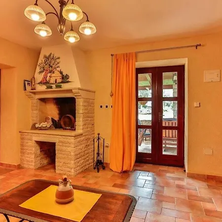 Edera Comfortable Villa